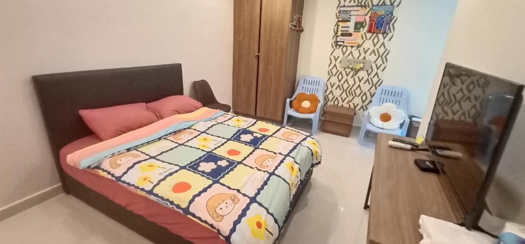 Infinity City View Pool Kozi Square, Kučing