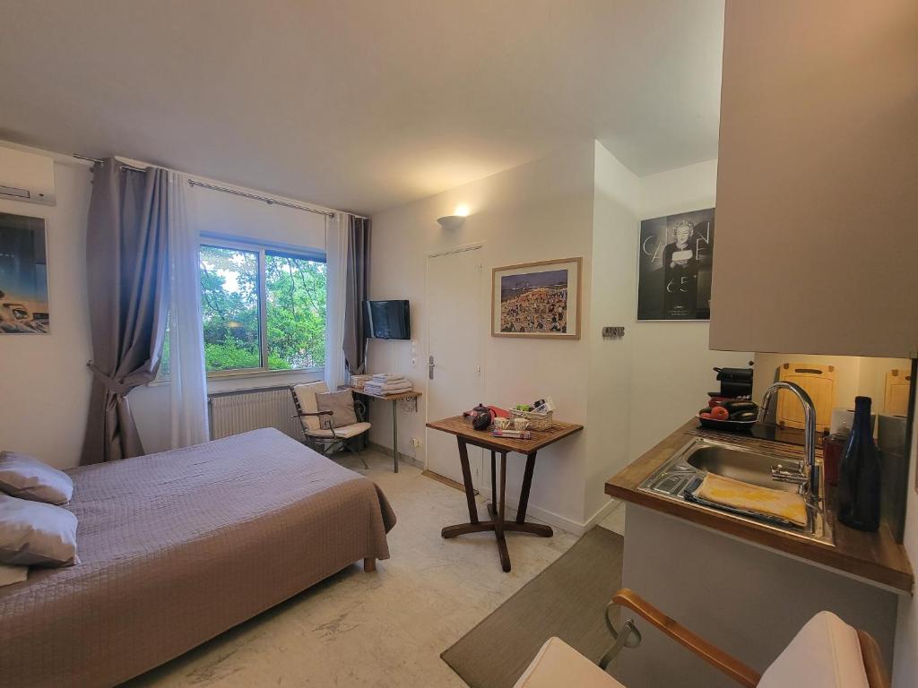 Cannes Studio privé climatisé et bon wifi - 5