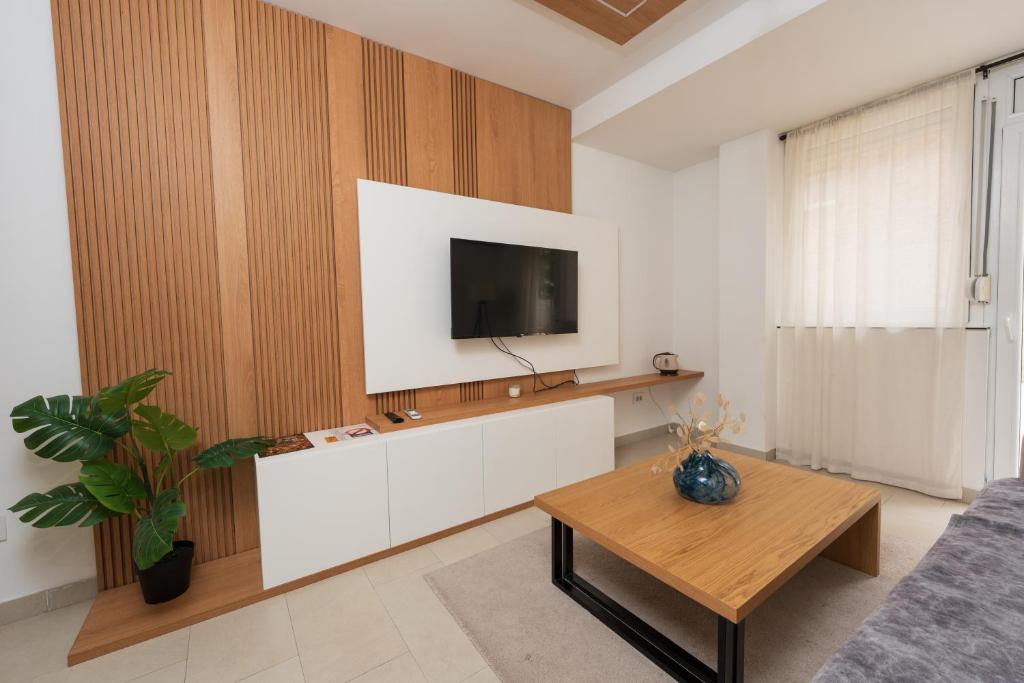 Comanda LUXURY APARTMENTS - 4