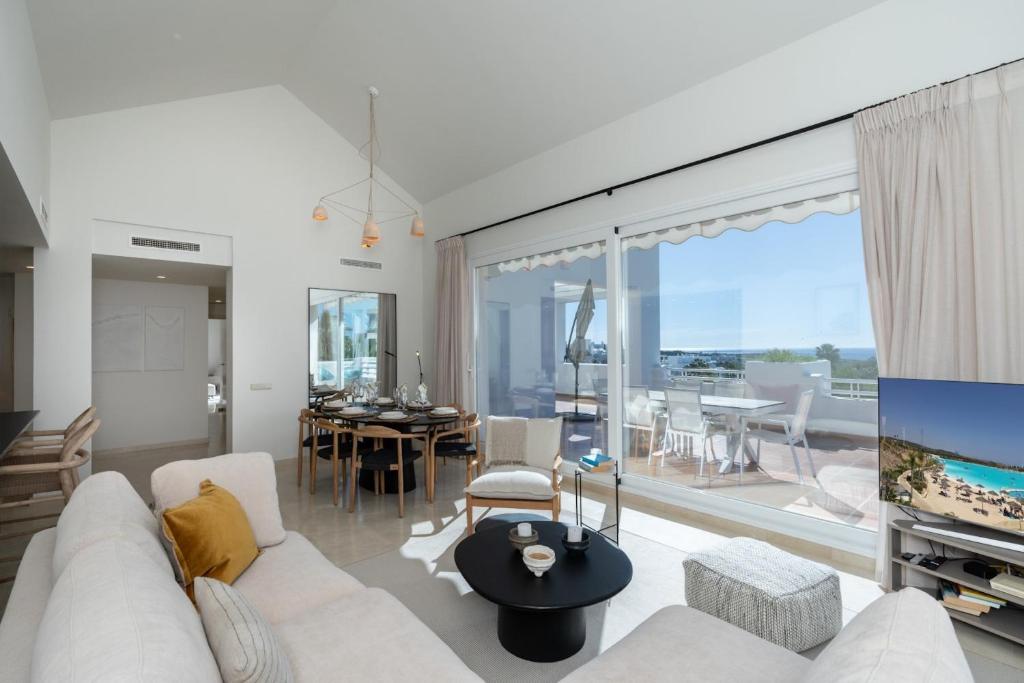 AL-321 Penthouse 3 bedrooms Alcazaba Lagoon - 3