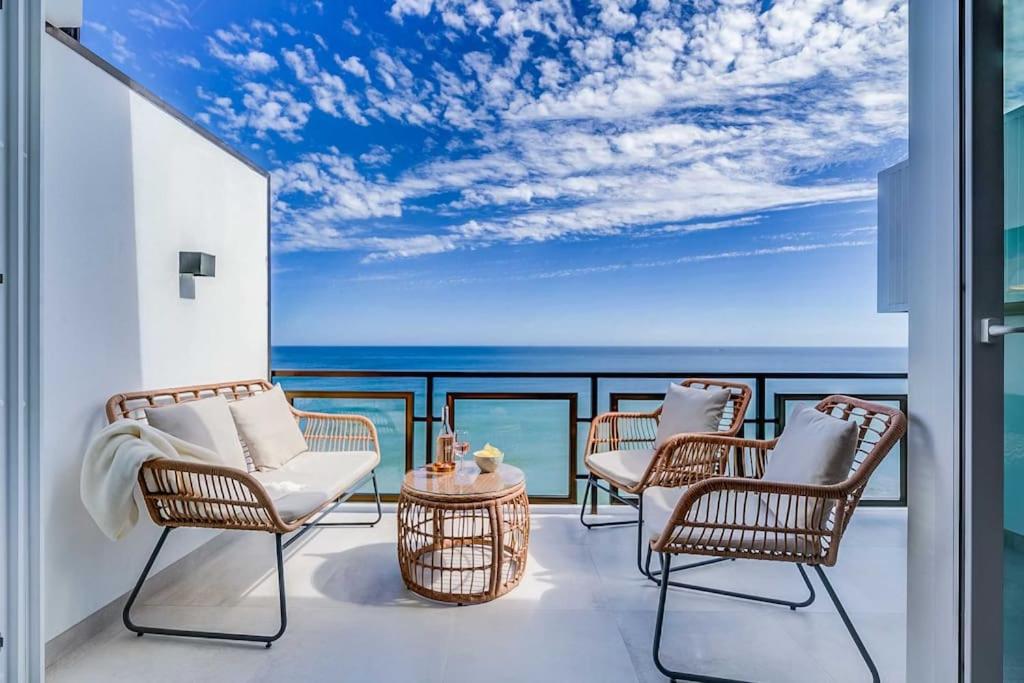 127-Stunning Beachfront Apartment in Benalmádena - 1