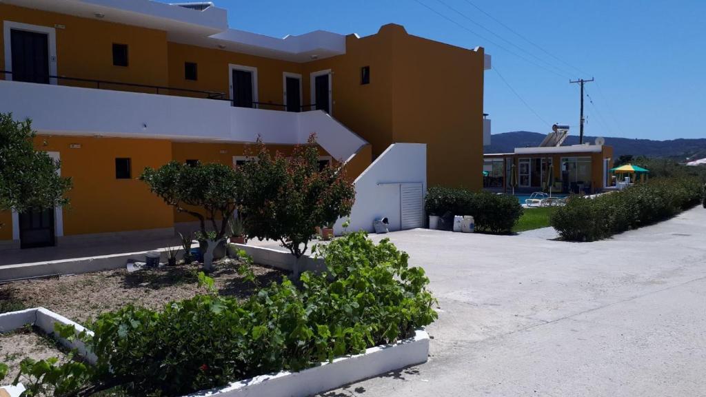 Manolis Studios — Kefalos, South Aegean