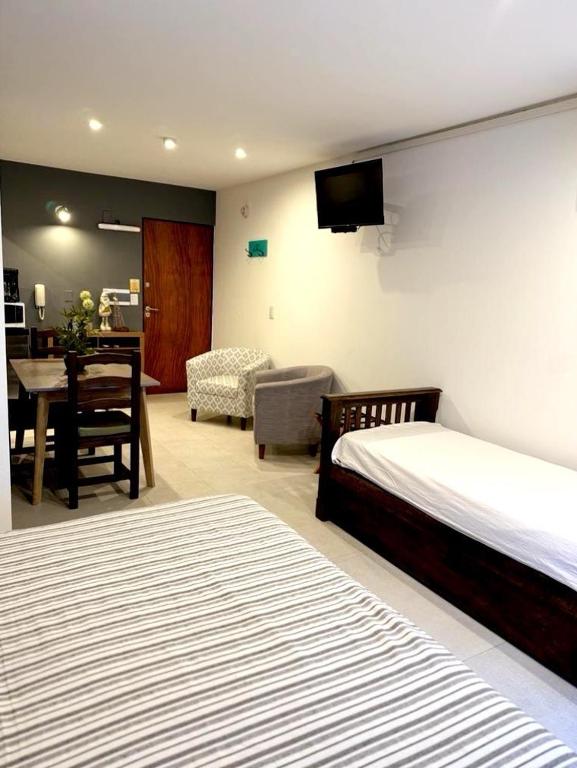 Monoambiente cálido, luminoso, con cochera!!!! - 4