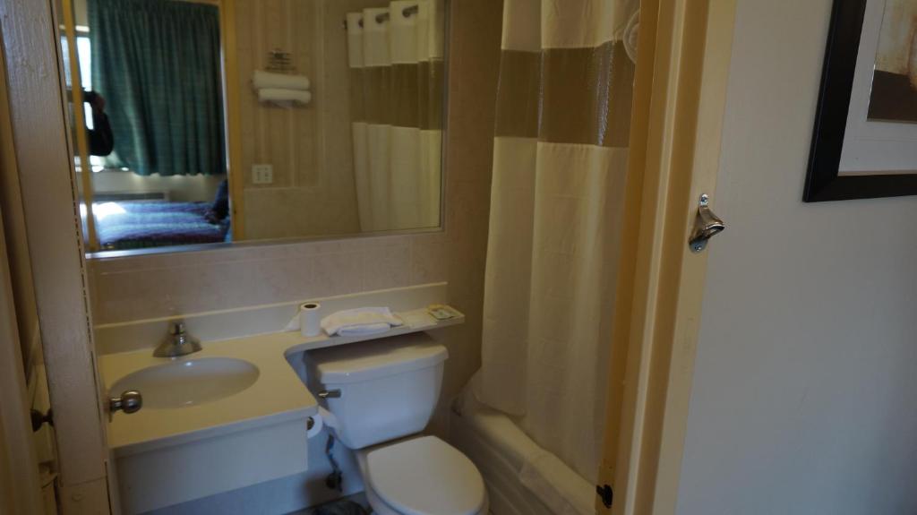 Flushing Motel photo