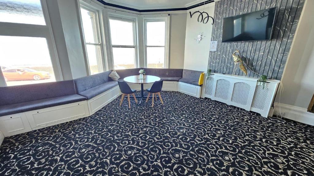 フロント・ロビー