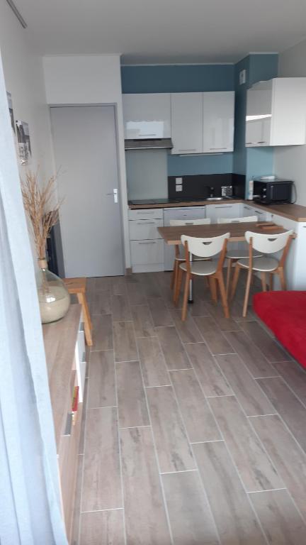 Studio cabine - Quartier de l'Aiguillon - 2 à 4 personnes - 4