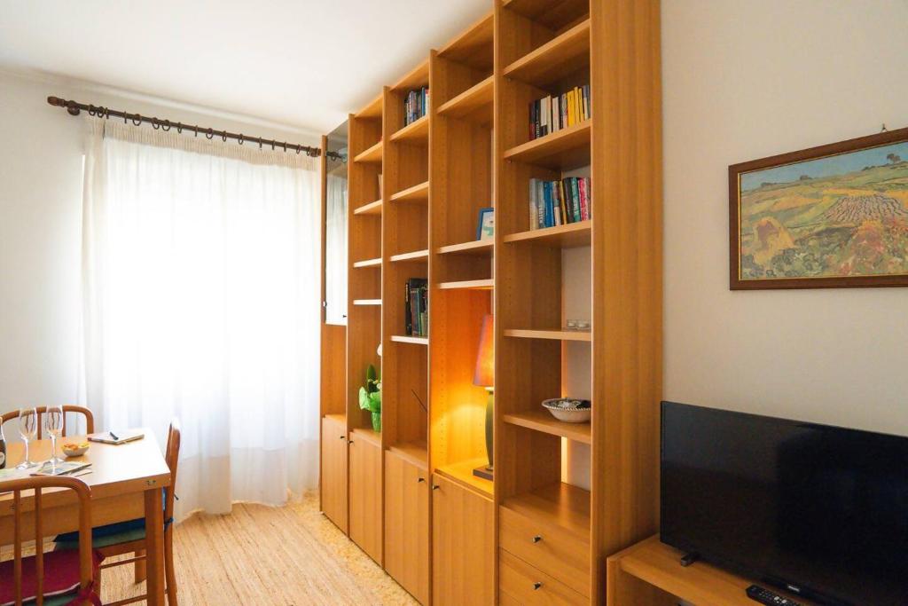 Radio Apartment - 5
