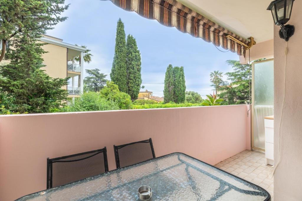 Studio avec terrasse vue jardin - 1