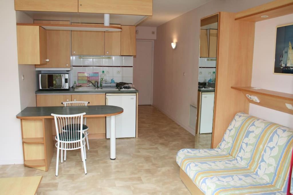 Studio + piscine+ parking privé. Quartier Minimes - 3