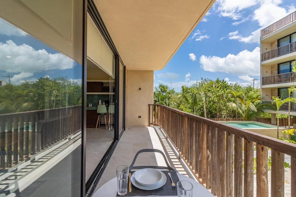 Pool View Loft Steps From The Ocean in Punta Cocos - C101, Ostrov Holbox