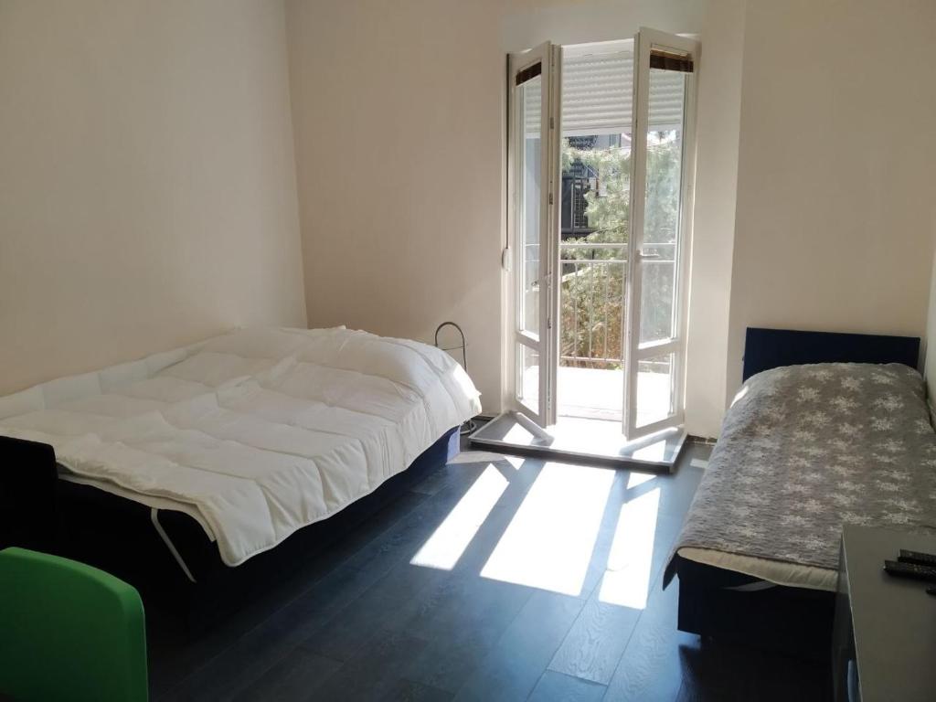 Flower Square Studio - 4