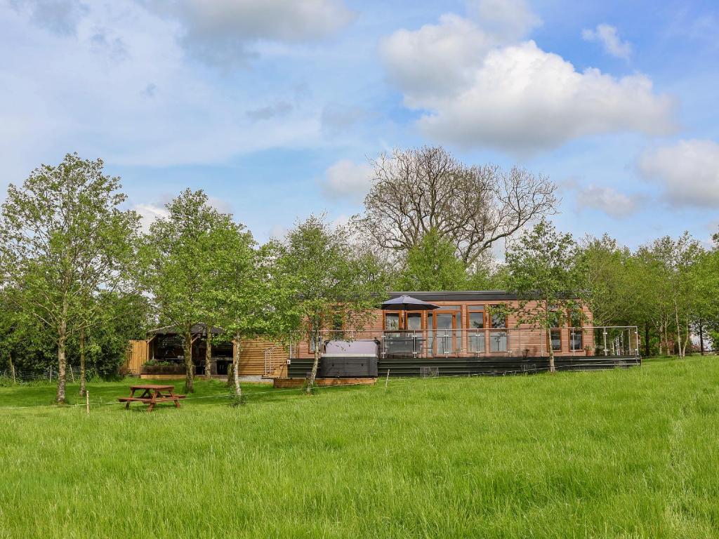 Holmside, Market Drayton