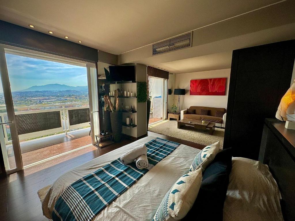 Apartamento con vistas al mar en Nueva Andalucía Marbella - 3