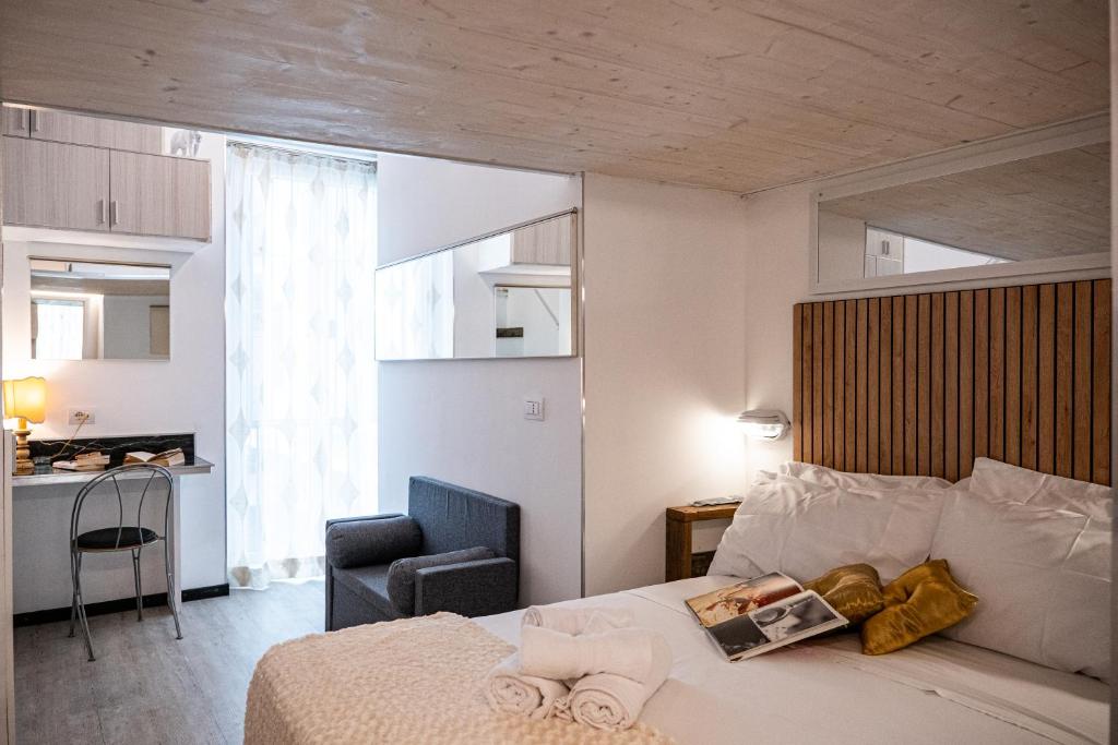 My Room SML by PortofinoVip - 2