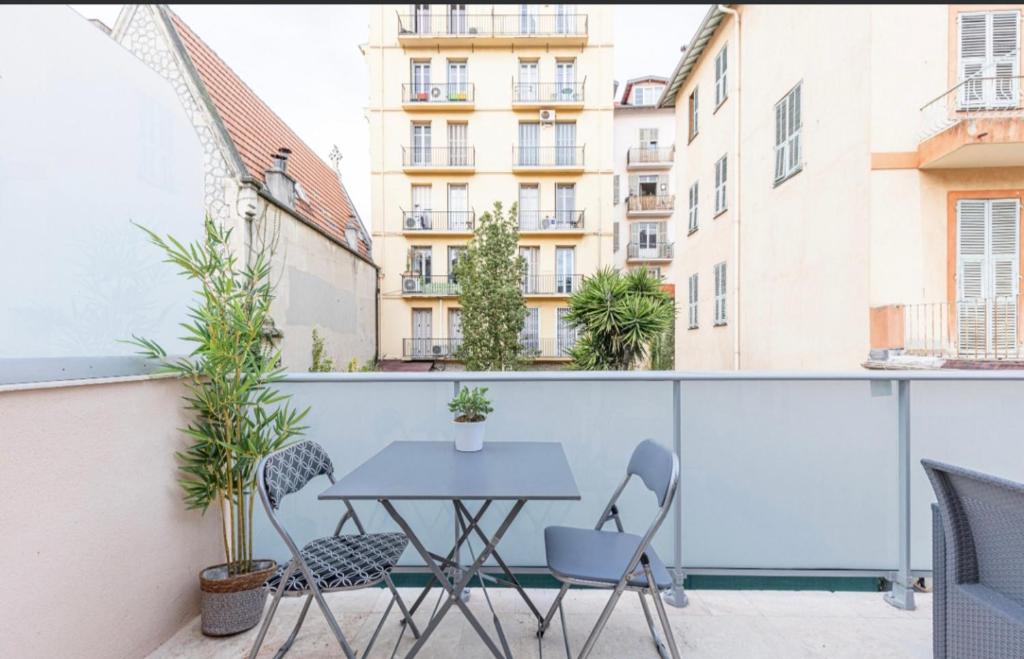 Studio cozy avec terrasse n12 - 3