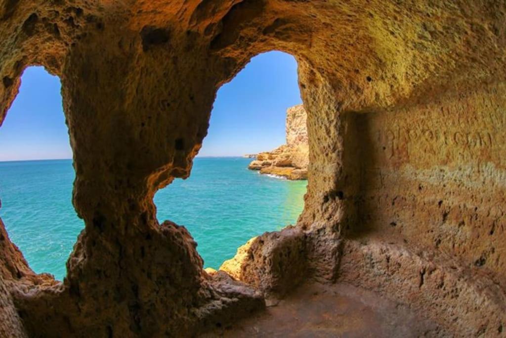 Casa Pios, Carvoeiro