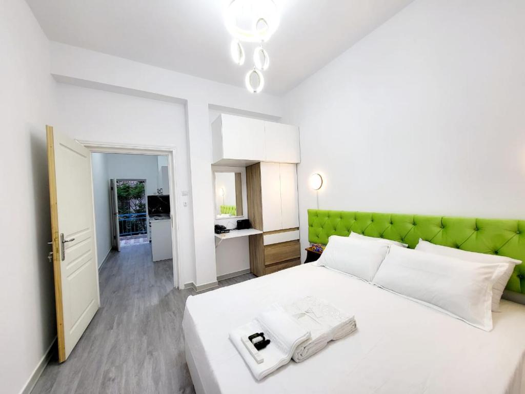 AHAMED GREEK SMPCO, Athen
