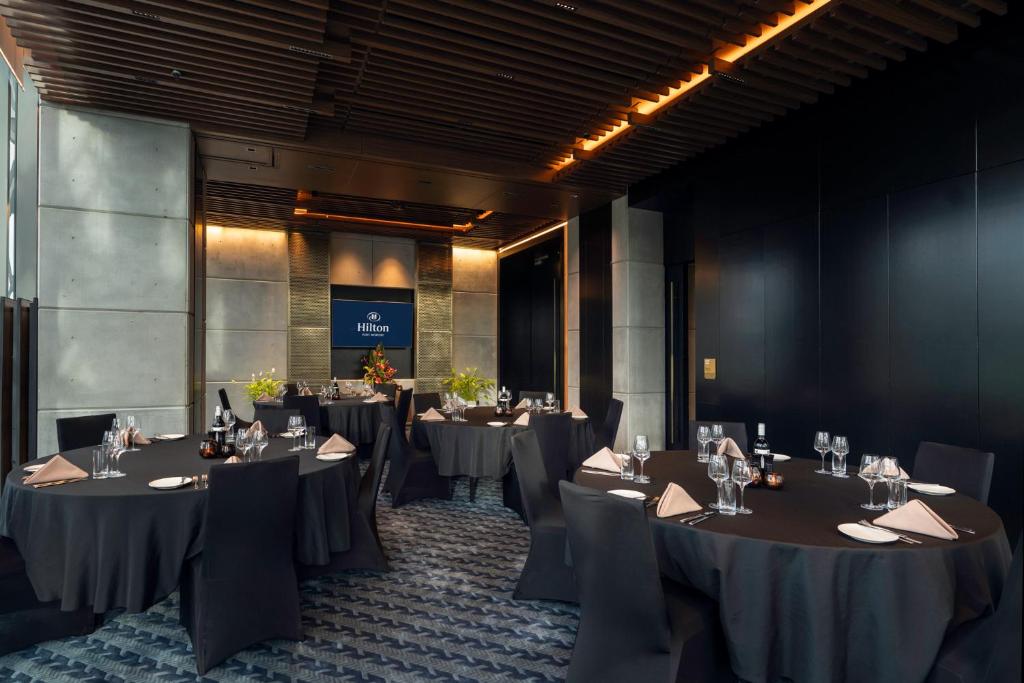 会議室 / ダンスホール