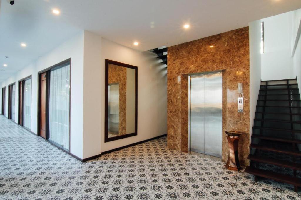 Sea Angel HOTEL Tuần Châu Hạ Long