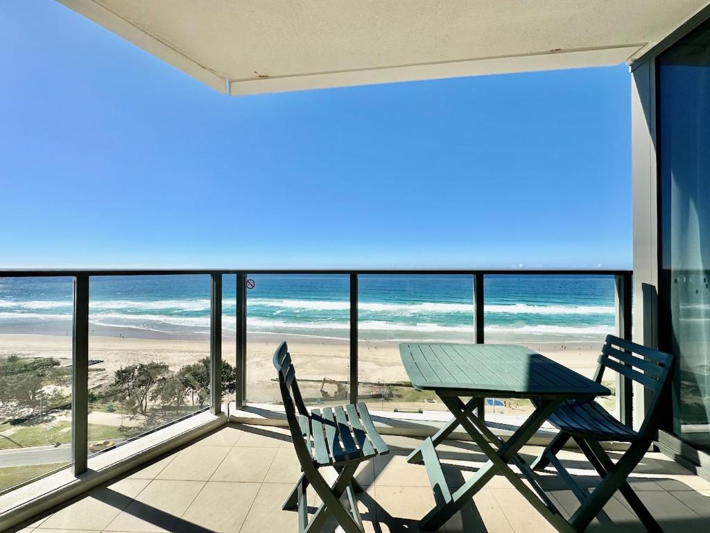 Rhapsody 1405, Gold Coast