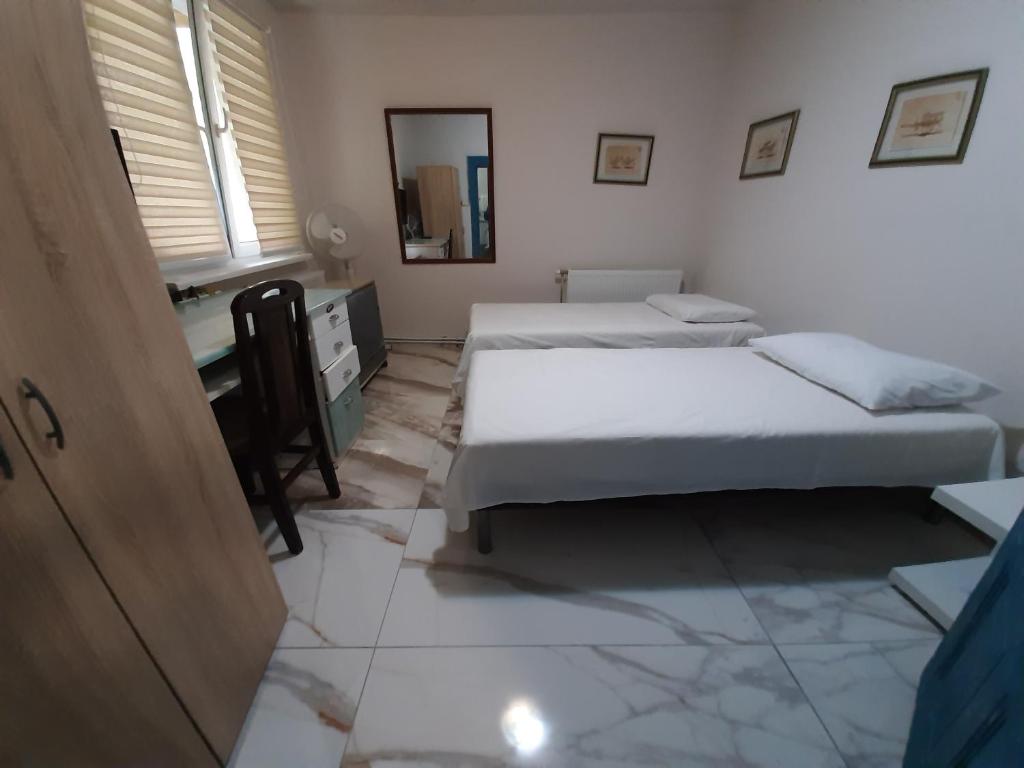 Belgrade city residence, silent and comfortable - 1