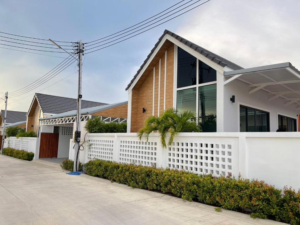 Azure Escape Pool Villas, Hua Hin