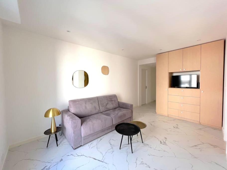 JOLI STUDIO - Studio neuf terrasse Clim WI-FI 2 min. des plages - 5