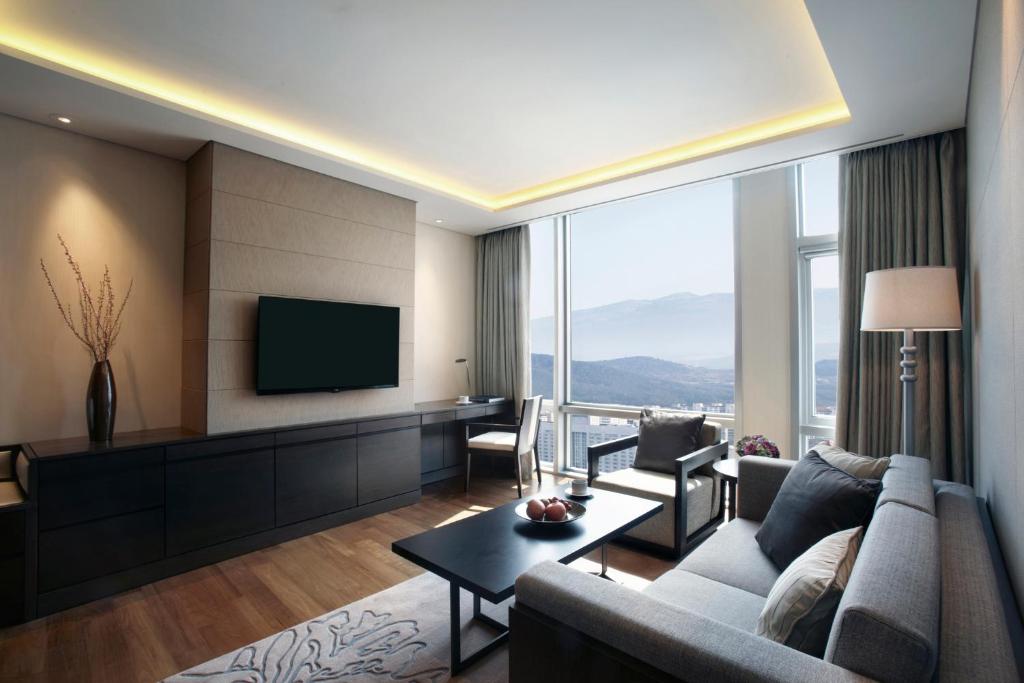 Facilities, LOTTE CITY HOTEL JEJU AIRPORT in Jeju