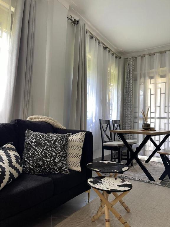 Pops art condo, Kampala