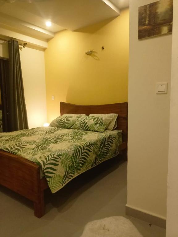 The Sunset, Islámábád