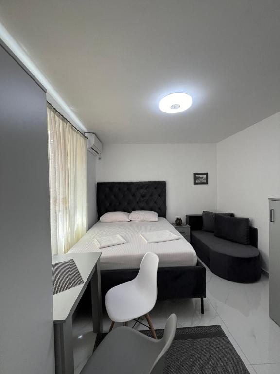 Kontiki Apartments 2 - 4