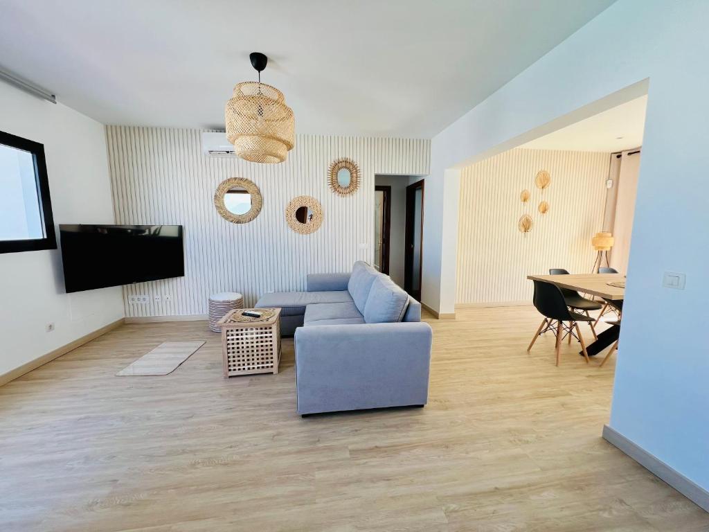 Trendy Villa Isabella, heated pool - 1