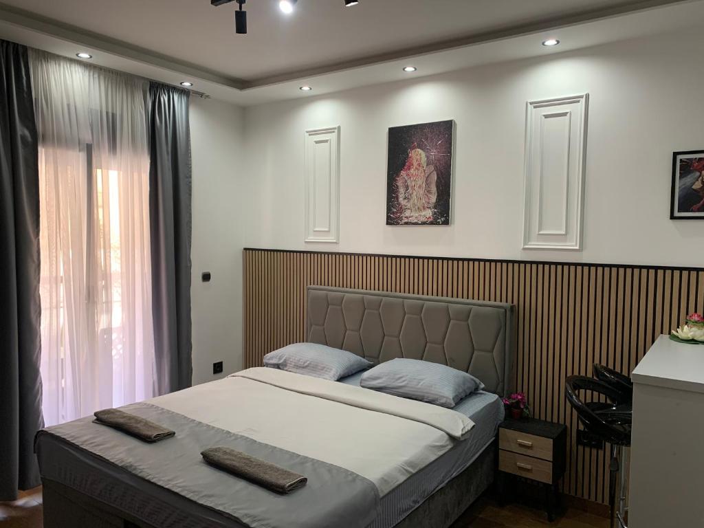 AD luxury - 2