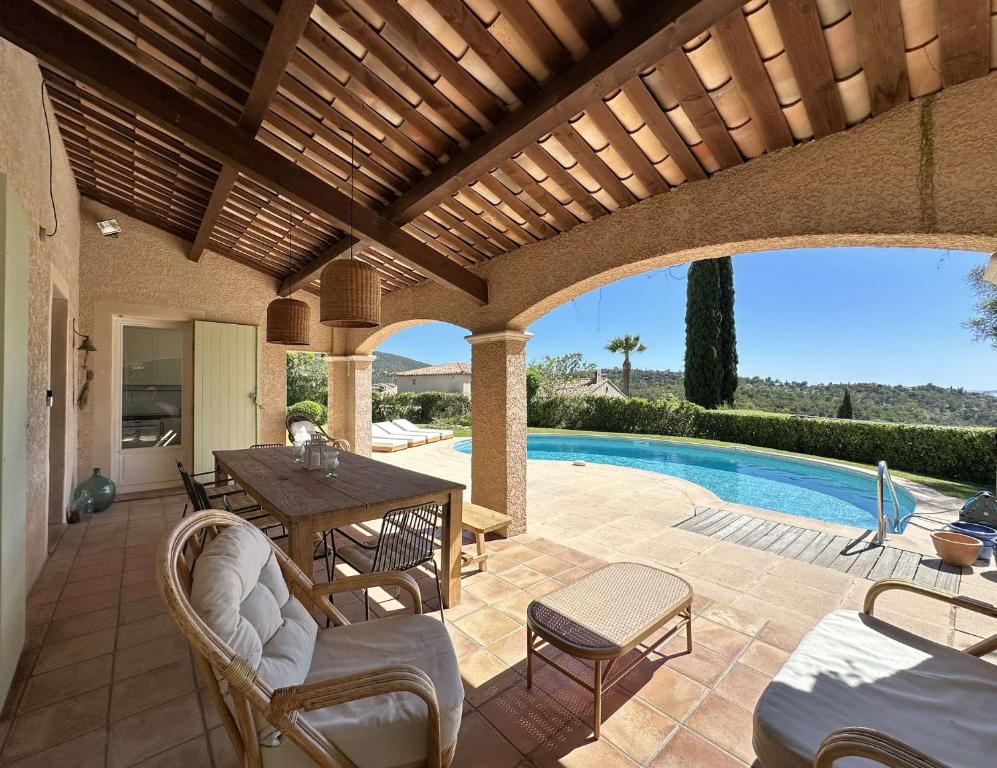 L'Oulivo, Villa pour 10 personnes avec piscine privée dans le Domaine de Valcros à La Londe-les-Maures - 4