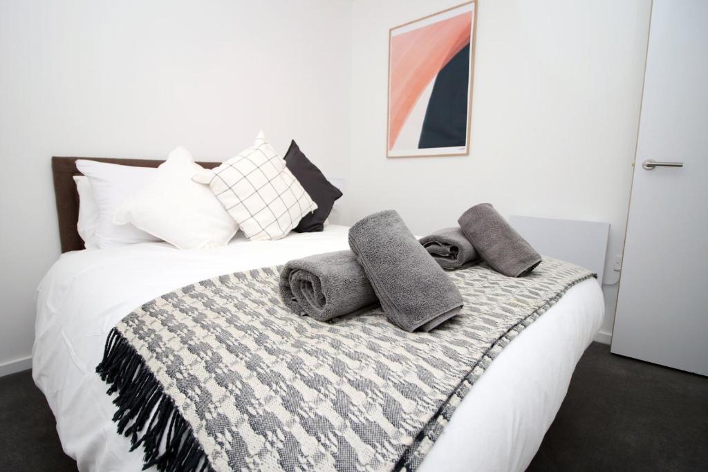 Modern Two BR | Free Parking, Taunton