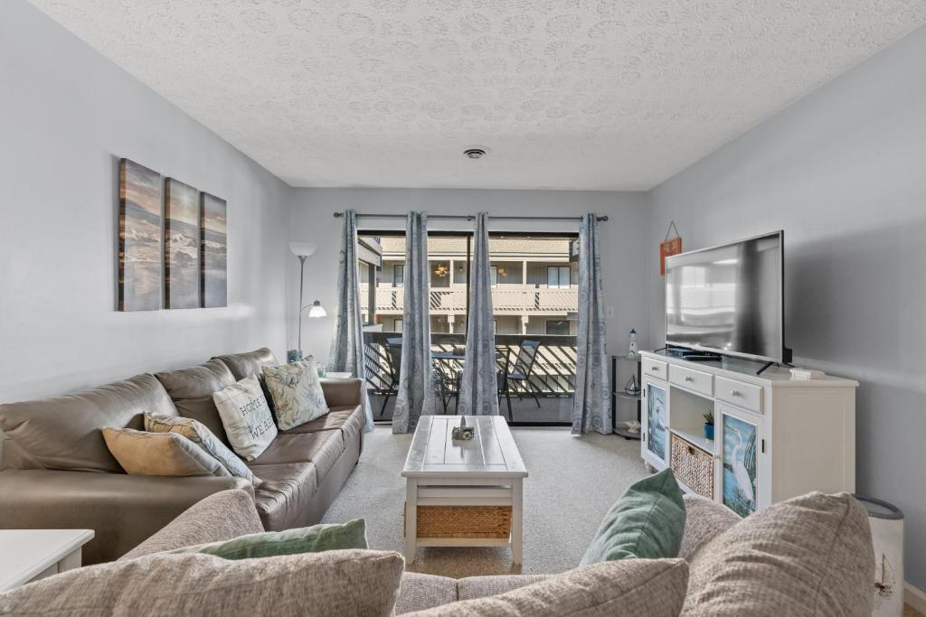 Ship Watch Pointe I A222 - 2nd Row - Shore Drive Section, Myrtle Beach