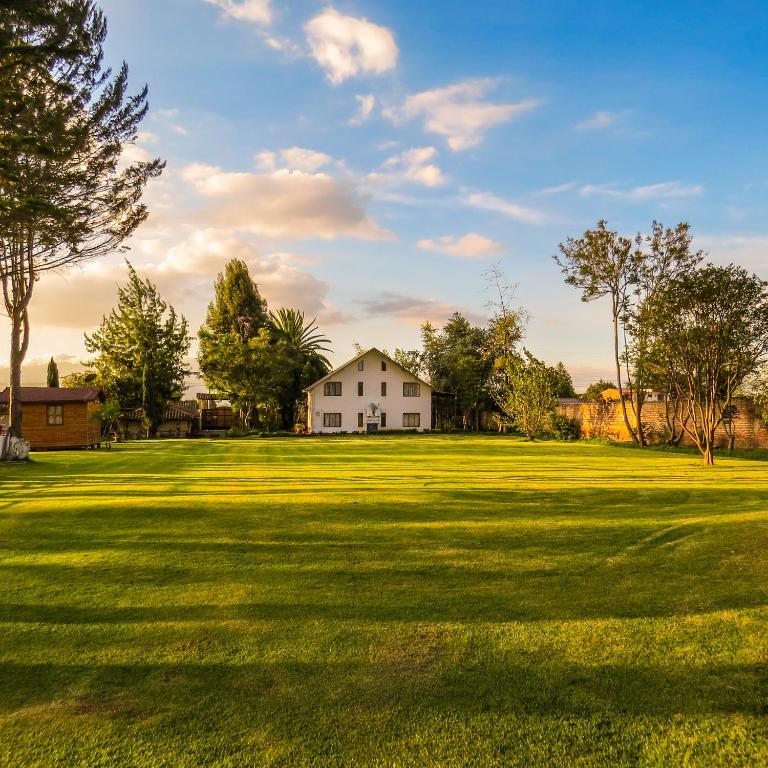 Hosteria Airport Garden - 2