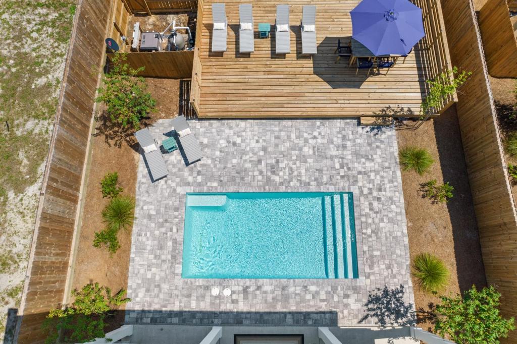 Rolling Tides by Newman-Dailey, Destin