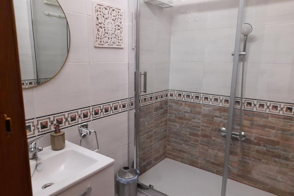 Apartamento Castilla 30 Bis - Parking Publico Gratuito - 4