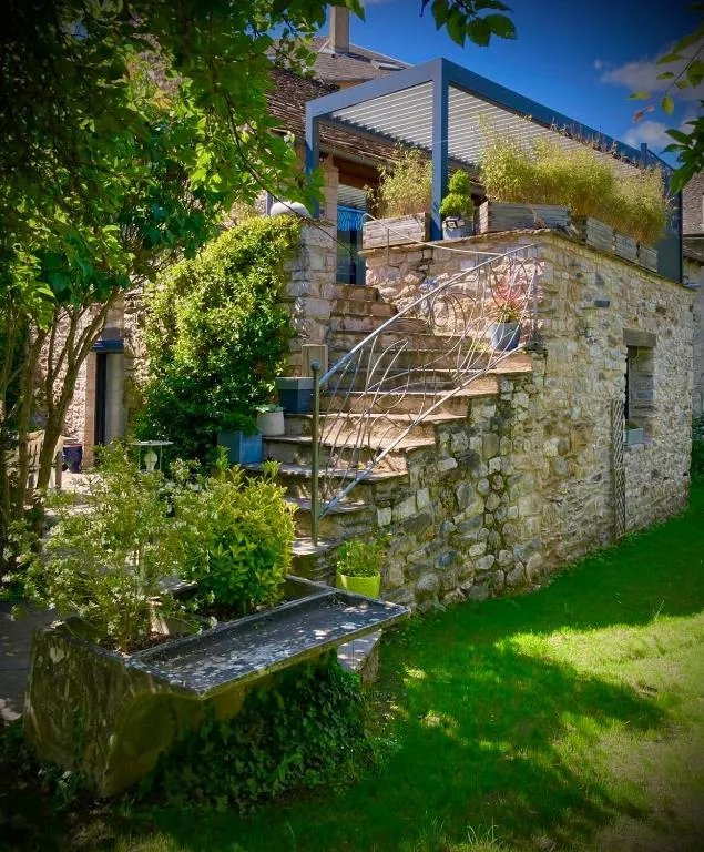 Apt au cœur des gorges du Tarn，位于Ispagnac的酒店