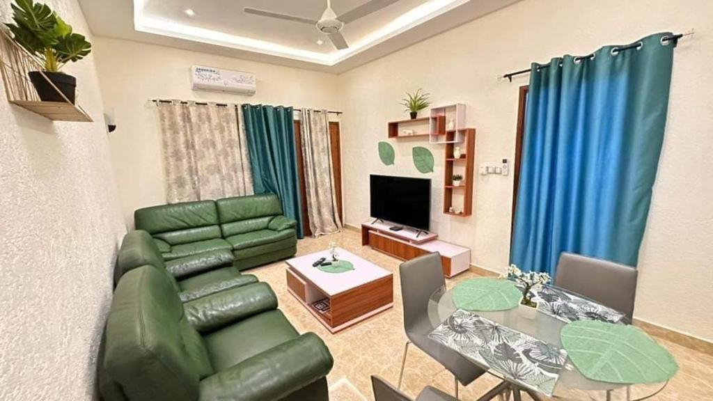 Timba Cabane, Cotonou