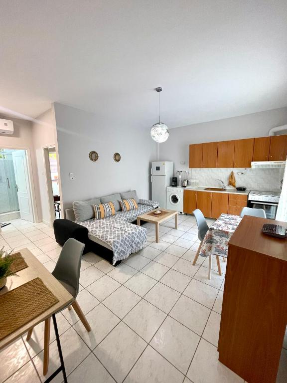 Nano’s home, Ofrynio