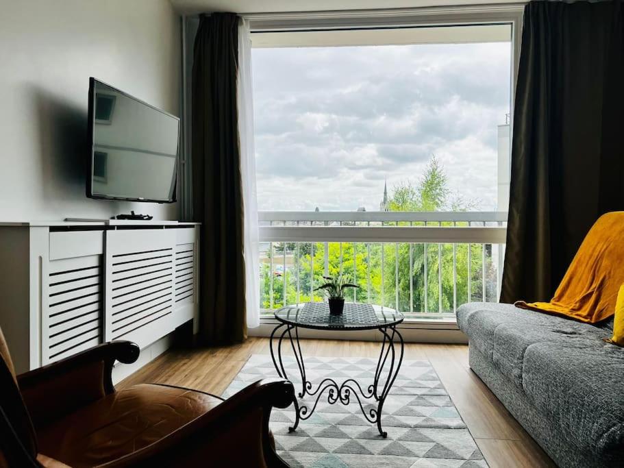 Appartement avec une superbe vue sur la ville, Montargis