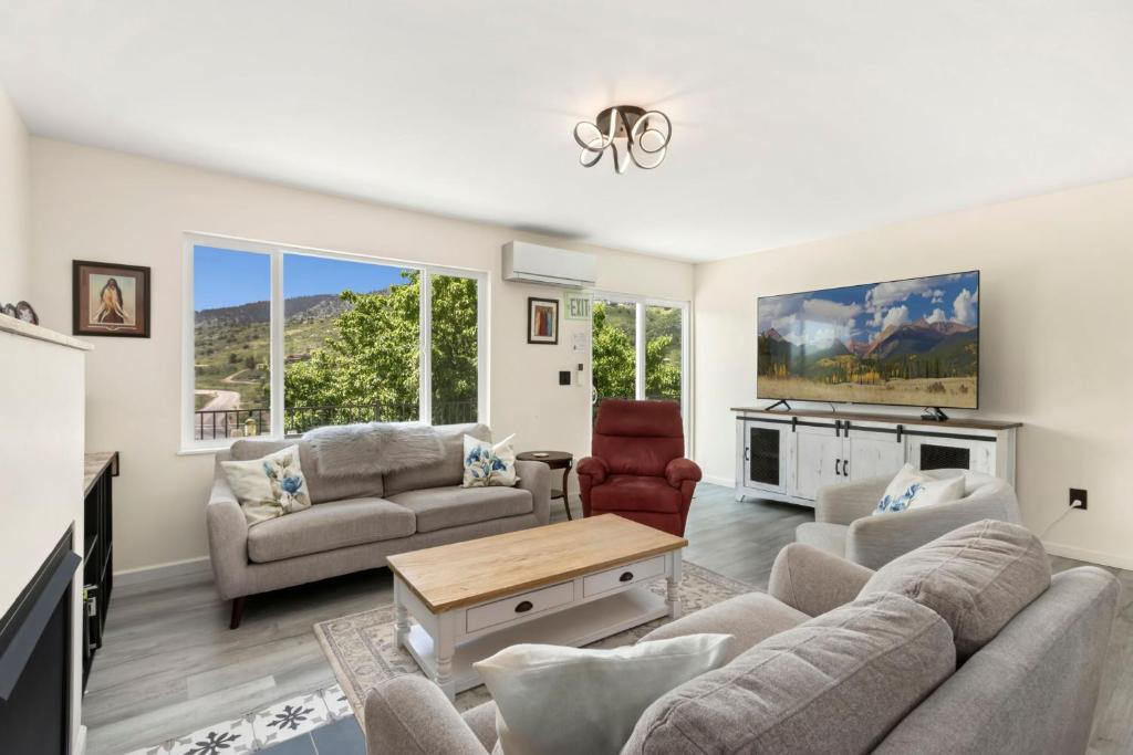 Skyline by the Lake - Gateway to Northern Colorado, Fort Collins