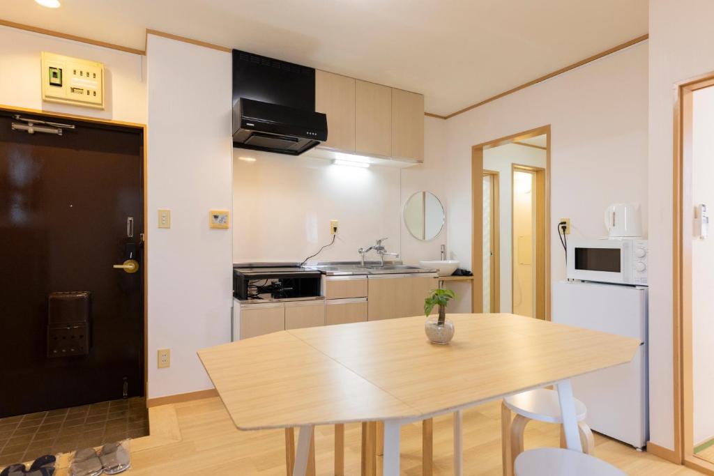 Tatekawa 333 Residence - 立川三三住宅- crib free