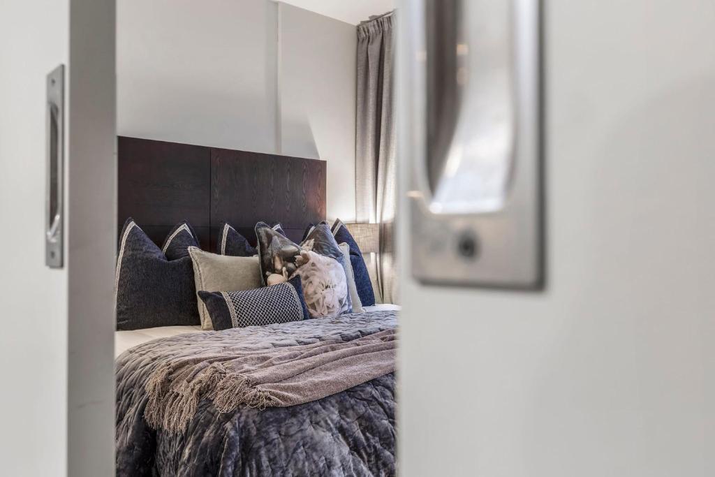 VAQUAY Allure in Melbourne CBD, Melbourne