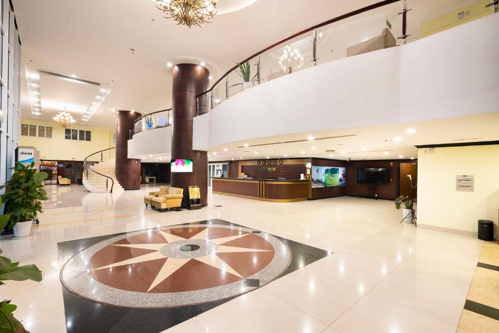 フロント・ロビー