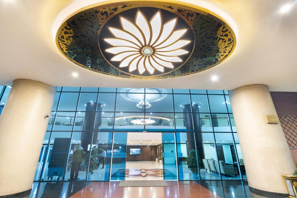 フロント・ロビー