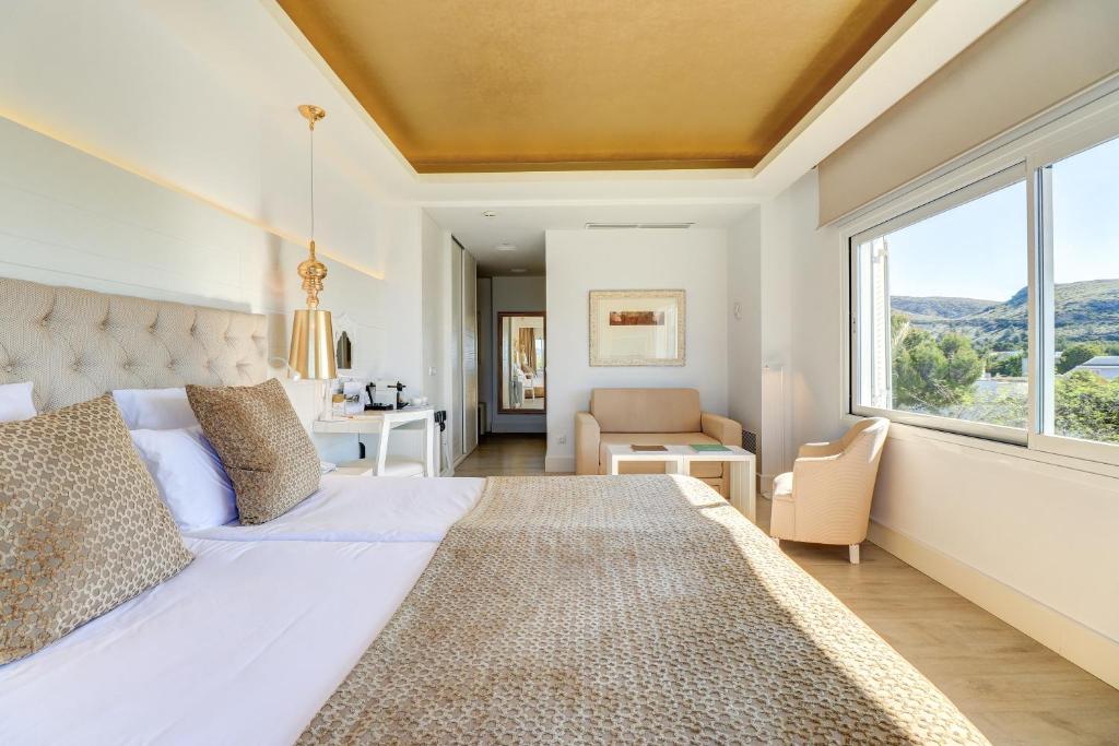 Hotel Illa d'Or & Club Apts 4* Sup — Hotel rooms in Puerto Pollensa, Balearic Islands