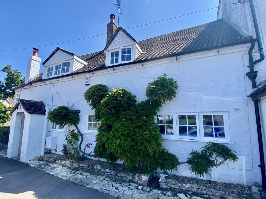 Fiddlers Green, Poole